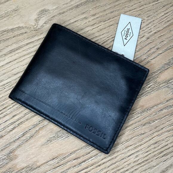 NWT Fossil Black Leather Wallet Bi-Fold RFID Protected - Picture 1 of 8